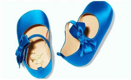 Christian Louboutin lanza los zapatos para bebés más caros