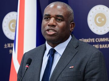 Reino Unido restablece relaciones diplomáticas con Siria; realiza la primera visita ministerial británica en 14 años