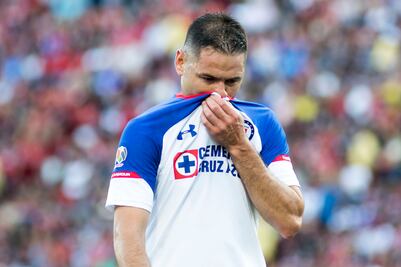 Cruz Azul protesta por la expulsión de Pablo Aguilar