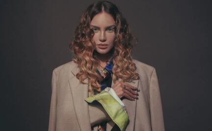 Belinda protagoniza portada de revista y luce más espectacular que nunca 