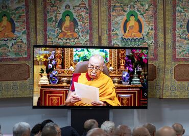 El dalái lama garantiza continuidad de la institución budista tibetana; pide a China no intervenir en proceso de sucesión