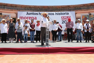 Se compromete AMLO a acabar con corrupción desde primer año