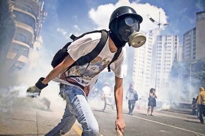 Gobierno venezolano reprime a opositores