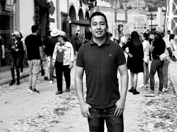 Pobladores de Huauchinango linchan y calcinan por error a Daniel Picazo, colaborador de la Cámara de Diputados