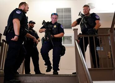 Tras alerta por posible tirador en el Capitolio reportan "falsa alarma"