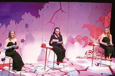 "Los monólogos de la vagina" piden a gritos regresar a escena