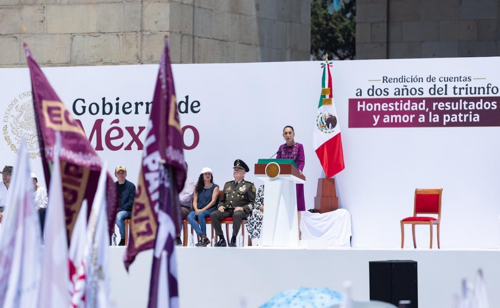 Asisten 130 mil personas al informe de Claudia Sheinbaum; autoridades reportan saldo blanco.
Foto Hugo Salvador/El Universal
