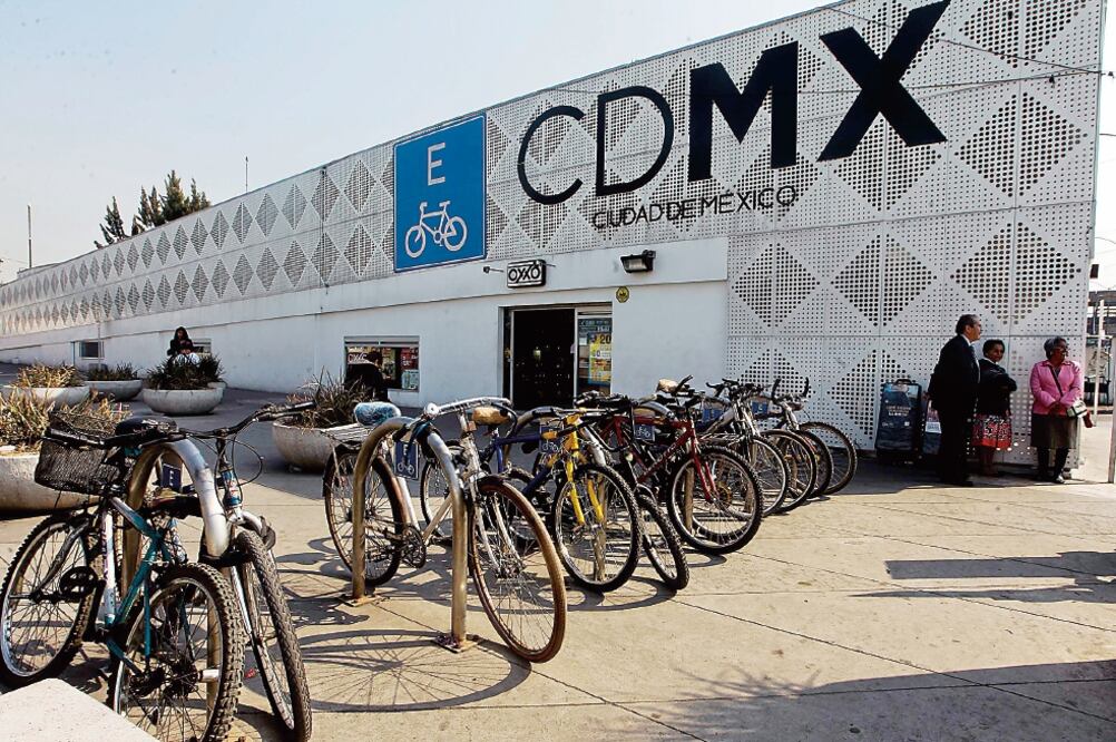 El Biciestacionamiento Masivo, ubicado en los alrededores del Metro Pantitlán Línea 1, fue inaugurado el pasado septiembre. Cuenta con capacidad para resguardar 400 bicicletas (FOTO: ARCHIVO EL UNIVERSAL)