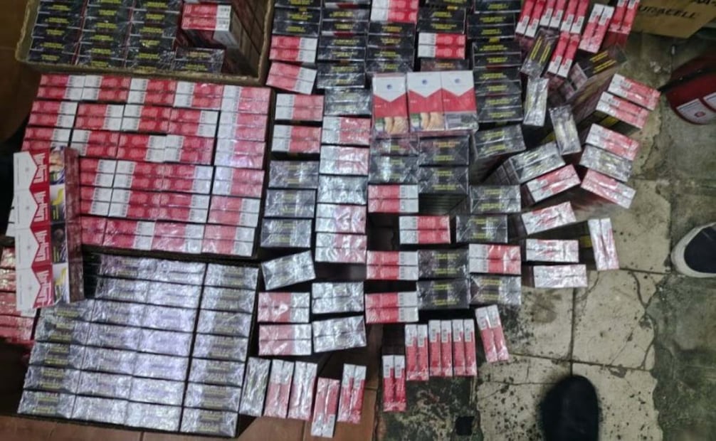 IMPI decomisa más de 400 mil cigarros pirata en la Central de Abastos, en coordinación con la Secretaría de Seguridad Ciudadana de la CDMX. Foto: Especial