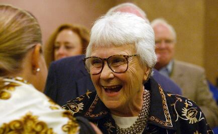 Subastarán cartas personales de Harper Lee