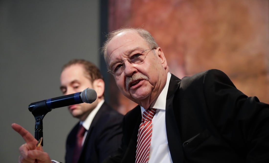 El abogado, Javier Coello