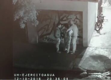 Captan en video asalto en Iztapalapa; detienen a uno