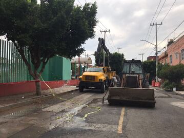 Hay más socavones en la GAM por fallas en las tuberías; Sacmex los atiende