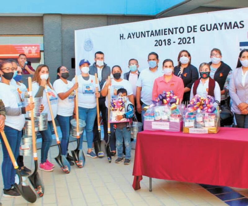 La entrega de “enseres” fue en un evento protocolario. ESPECIAL