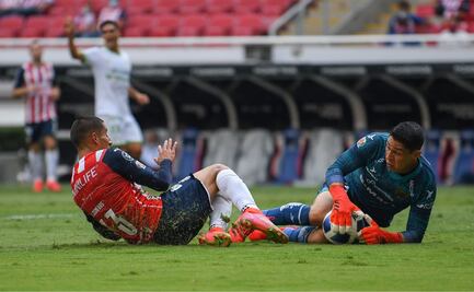 Chivas sufre y consigue el empate sobre la hora ante Juárez