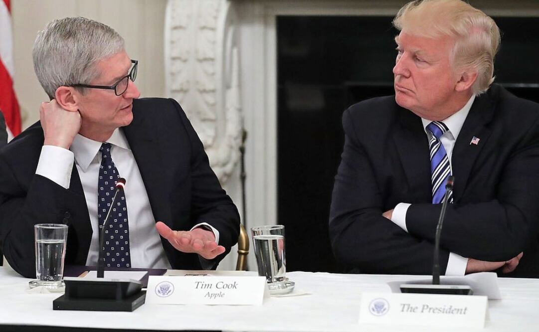 El incidente se produce en un momento en que Apple, compañía de Tim Cook, trata de acercarse a la Administración Trump. Foto: Archivo / Agencias