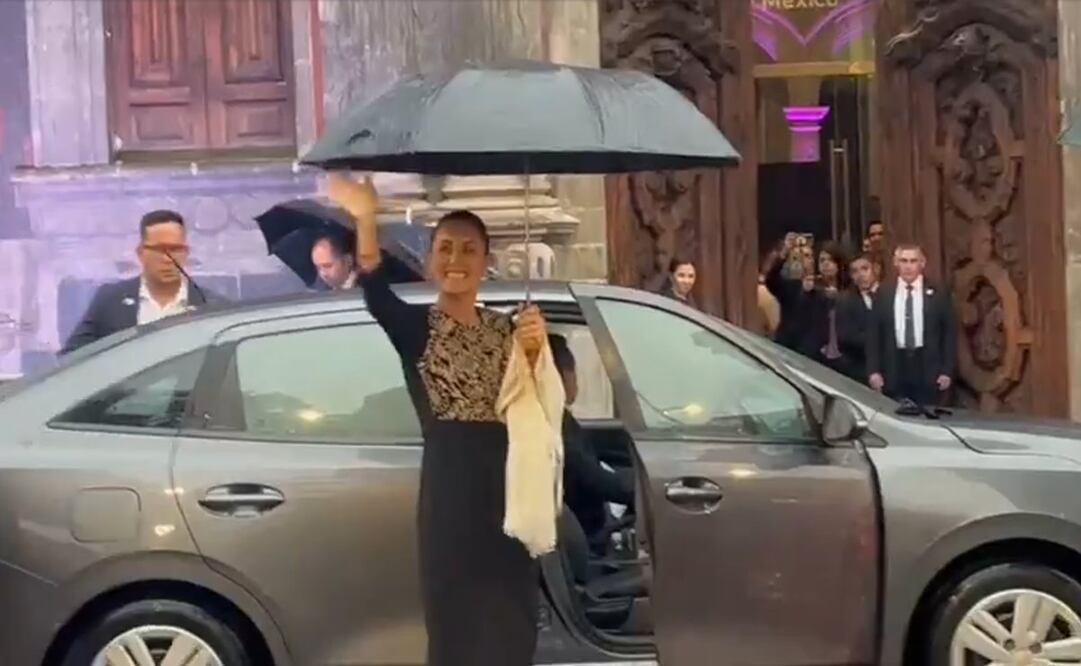 En punto de las 18:10 horas, Claudia Sheinbaum arribó al reciento en la alcaldía Cuauhtémoc. Foto: captura de pantalla