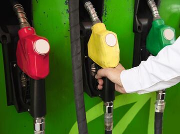 Mitos sobre la gasolina: ¿Usar aditivos mejora el rendimiento del motor?