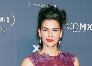 “Hermana” en teatro, madre en casa