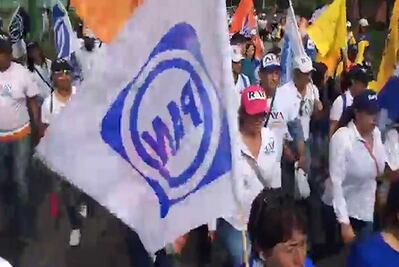 Candidatos a gobernador derrocha más de 22 millones de pesos en playeras y 6 millones en gorras