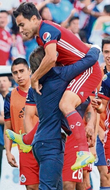 Omar, quien ahora cumple rol de suplente, vuelve a aportar para la causa (JAM MEDIA)