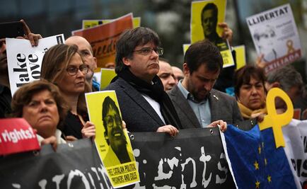 Puigdemont protesta en Bruselas por condena a líderes separatistas