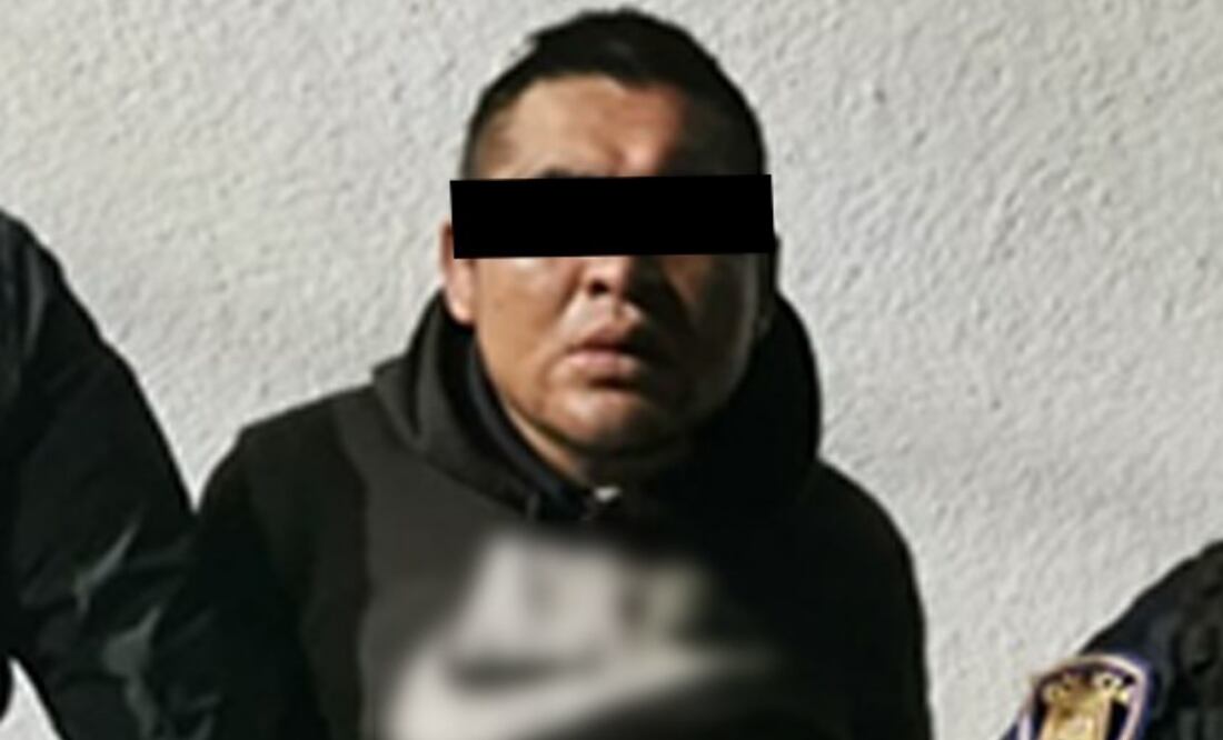 Un hombre de 30 años de edad fue detenido acusado de haber robado a una mujer en los corredores de la estación del Metrobús Tepalcates. Foto: Especial.