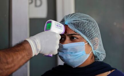 Muertos por Covid-19 en el mundo llegan a 900 mil, según Universidad Johns Hopkins