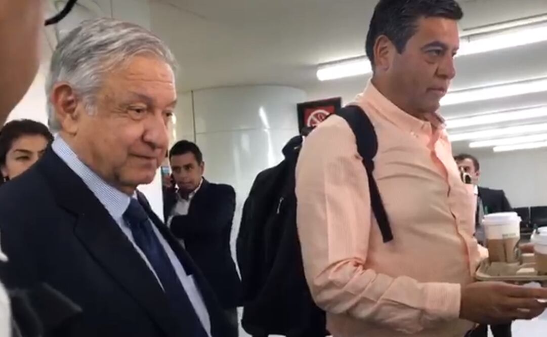 El presidente Andrés Manuel López Obrador en el AICM. Foto: Captura de pantalla