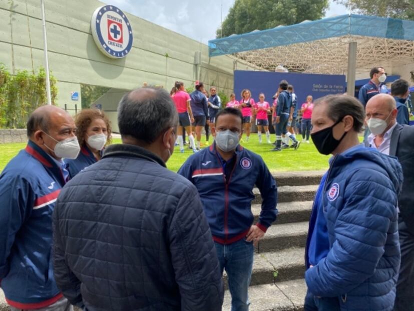 Equipo femenil se reunió con la nueva administración de La Cruz Azul