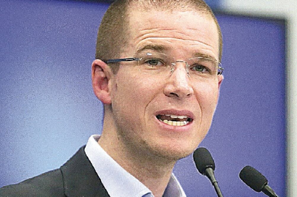 El dirigente panista recalcó su interés por debatir con Beltrones y López Obrador, líderes nacionales del Revolucionario Institucional y Morena, respectivamente (Especial)