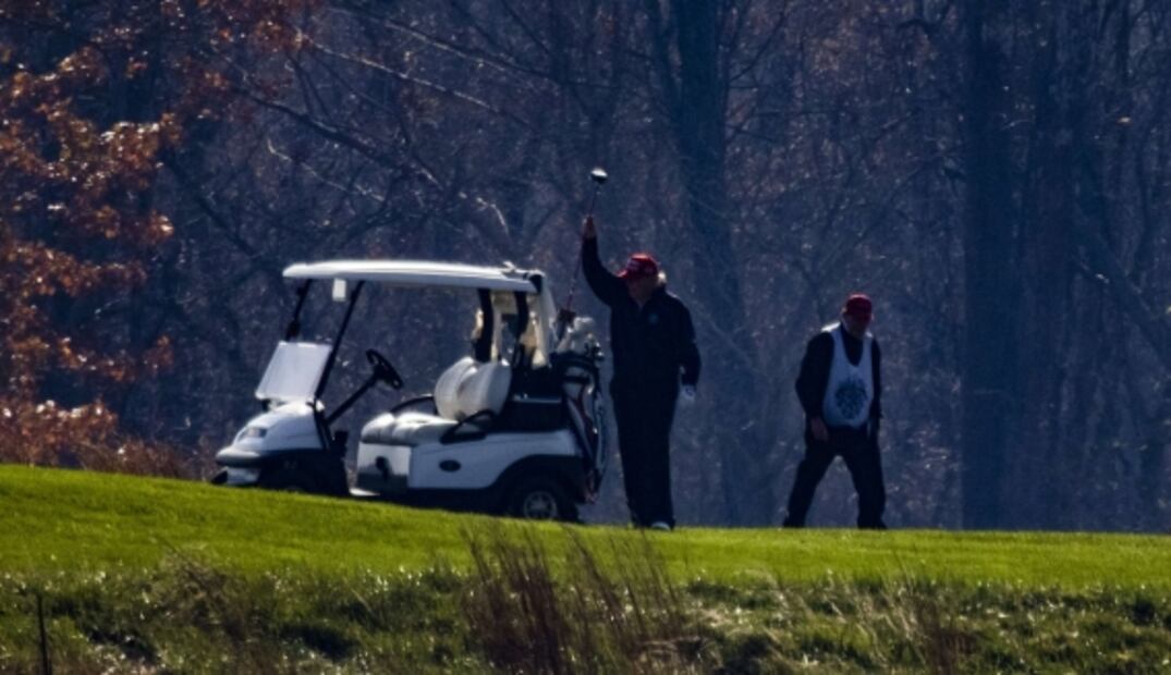 Trump insiste en su mensaje: acusa "fraude" sin pruebas, y afirma "ganaremos"