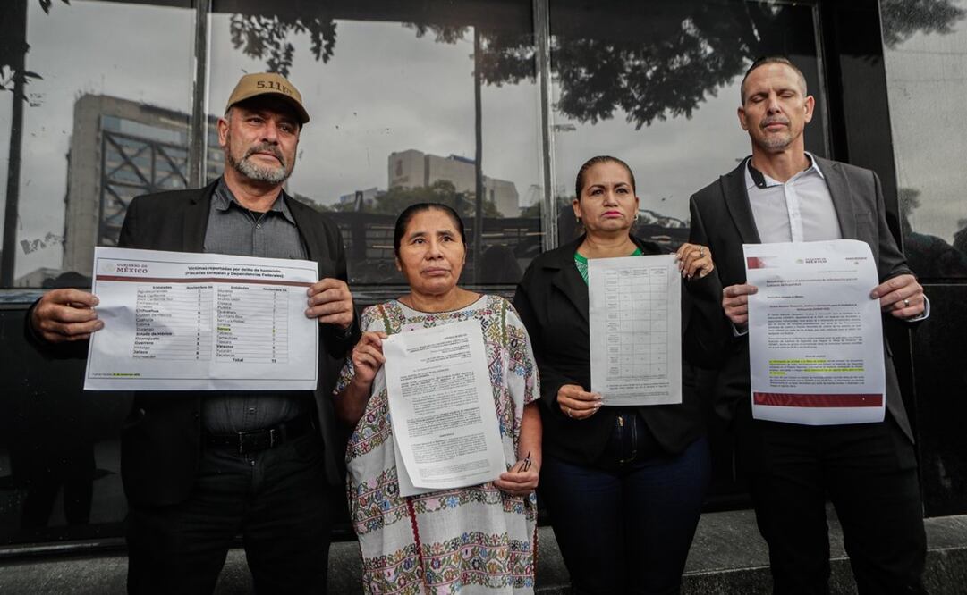 Ceci Flores sostuvo que acudieron a la Fiscalía para visibilizar lo que están viviendo y que las autoridades tratan de ocultar. Foto: Gabriel Pano / EL UNIVERSAL