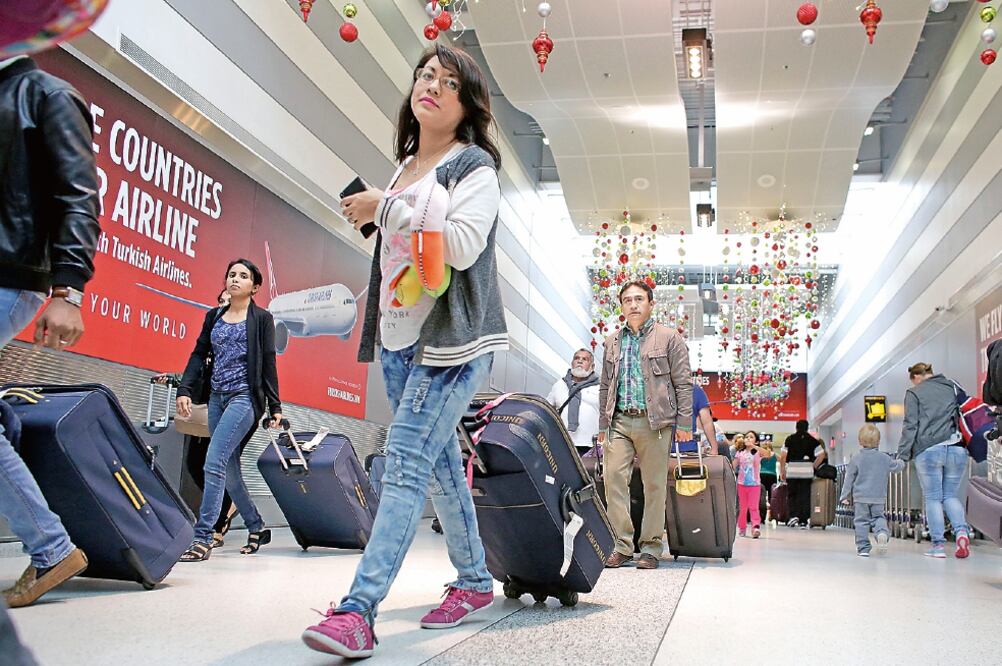 Los viajeros expertos recomiendan tener claridad en los objetivos, es decir, conocer qué aerolínea ofrece los destinos que te interesan, por ejemplo (ARCHIVO EL UNIVERSAL)