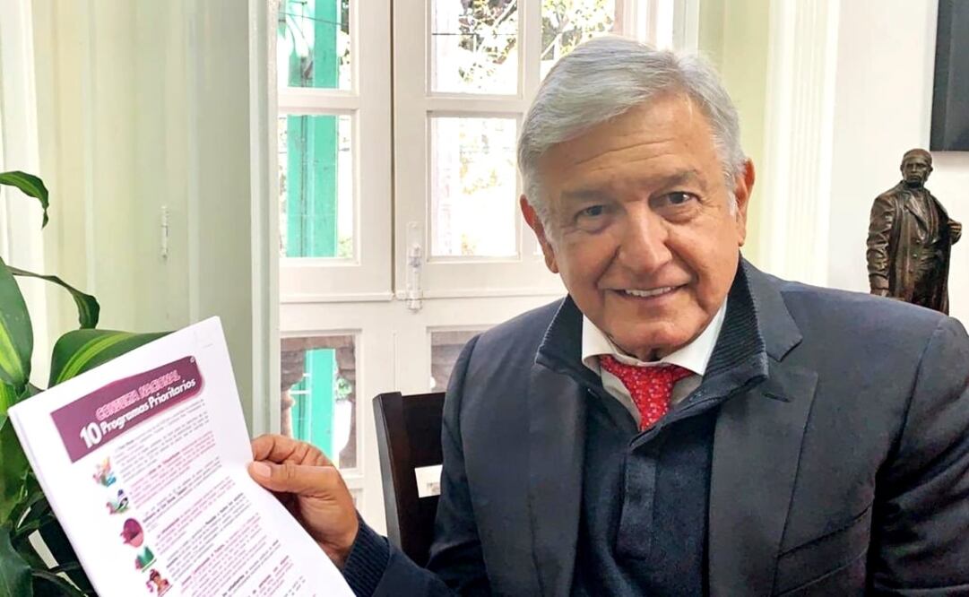 Ramírez Cuevas explained that a total of 1,102 polling places would be installed in the territory, though the referendum would prioritize the southern region of Mexico - Photo: Taken from Andrés Manuel López Obrador's official Twitter page
