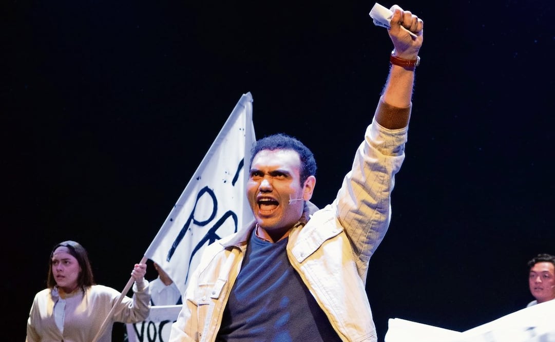 La puesta en escena muestra a estudiantes refugiados tras la tragedia ocurrida en Tlatelolco, quienes deciden transformar el miedo en acción. Foto: La Jamaica