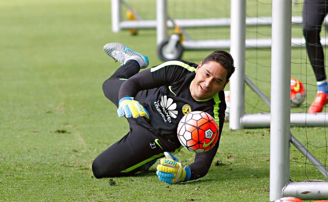 Muñoz quiere ser el titular en el Tri. Imago7