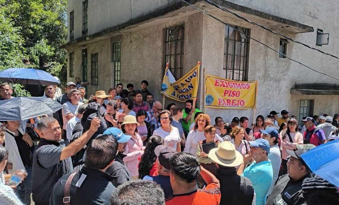 Aproximadamente 80 comerciantes pertenecientes a la Asociación Comerciantes Unidos La Esperanza A.C. se manifestaron en la calles de la alcaldía Tlalpan.