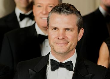 Vicepresidente Vance juramenta a Pete Hegseth como secretario de Defensa; promete reformar el Pentágono