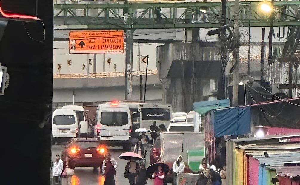 En ese tramo, un vehículo compacto ya no pudo avanzar. | Foto: Especial.