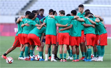 Jugadores de la Selección Mexicana se toman foto con rival brasileño