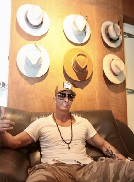 Erik Rubín se hace fuerte con música