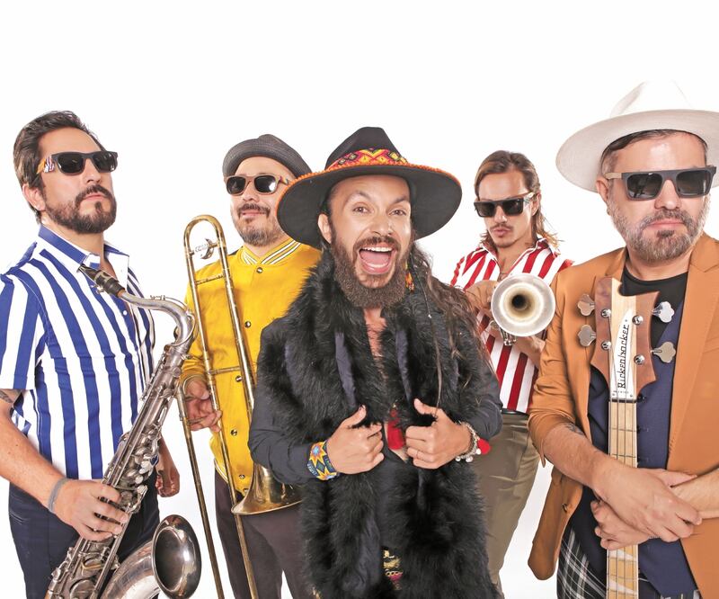 La banda promociona su sencillo “F lores” y planea disco a mediados de año. Foto: UNIVERSAL MUSIC