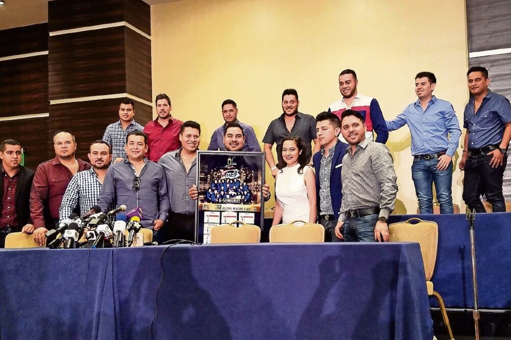 Banda MS se presenta ante su público en el Microsoft Theatre de Los Ángeles (NOTIMEX)