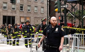 Desalojan hoteles y oficinas por temor al colapso de rascacielos en Manhattan; reportan doblez en columnas