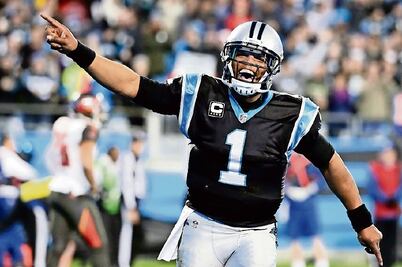 Palmer y Newton luchan por su primer Super Bowl