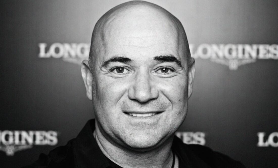 Andre Agassi fotografiado durante la inauguración de la boutique de Longines en un centro comercial de Polanco en la Ciudad de México.
