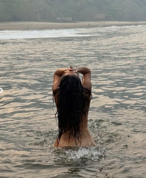 Instagram salmahayek.