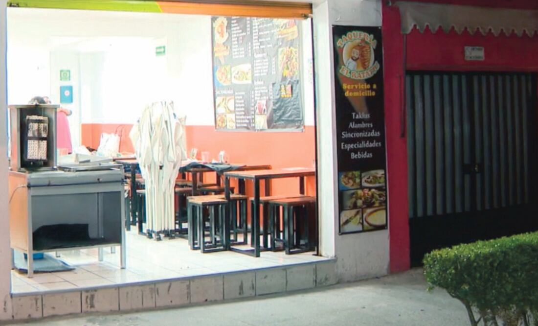 Luego de despojar de sus pertenencias a siete clientes y tres empleados, los delincuentes bajaron las cortinas del local comercial y escaparon (CORTESÍA)