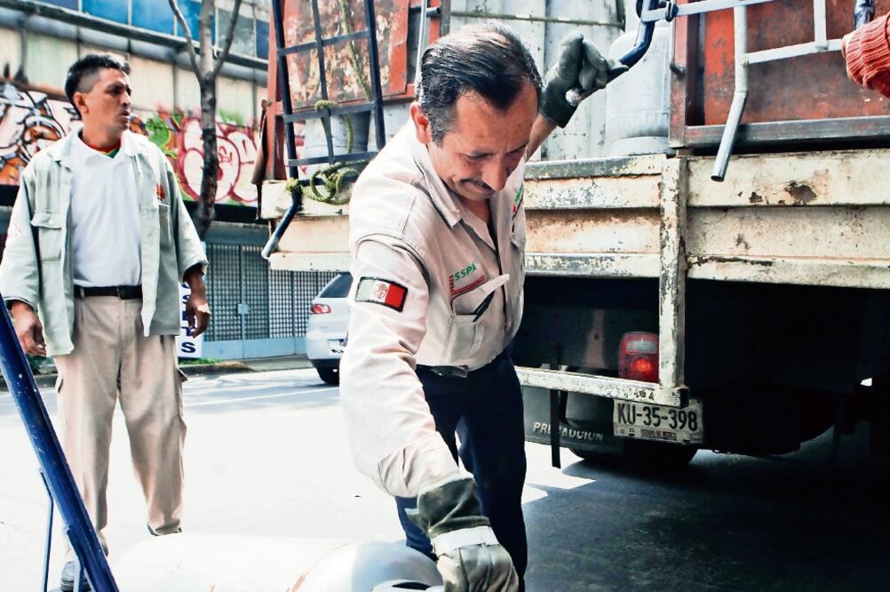 Utilidad. La aplicación móvil dará opciones de distribuidores de gas LP, a través de comparativos de precios (ARCHIVO EL UNIVERSAL)